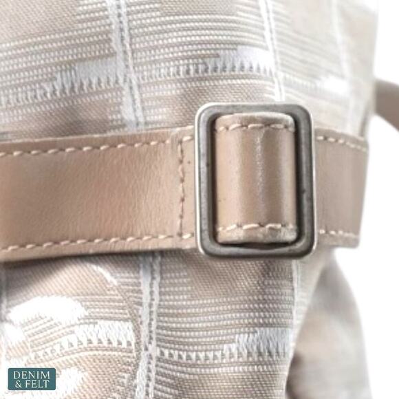 Chanel  Travel Line Beige Nylon/Leather Tote Bag Shoulder Bag/Purse/Carry On - Picture 16 of 16